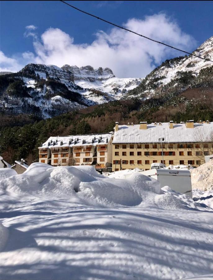 Apartamento Aranones Canfranc Exterior photo